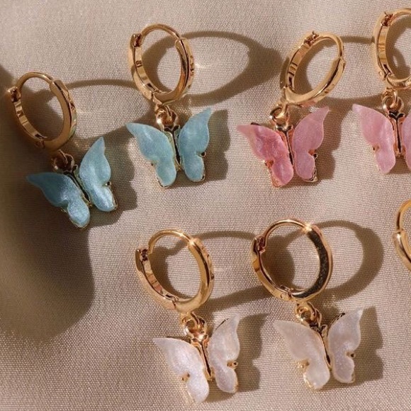 NWT UO Mini Bri Butterfly Hoop Earring - Picture 4 of 11